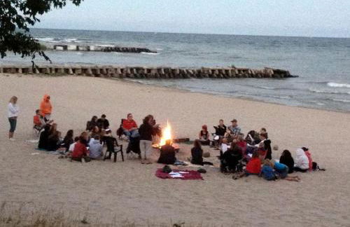 Amazing Villa Rental near Lake Michigan for Family or Group Glamping Vacations in Sheboygan, Wisconsin - Photo 22