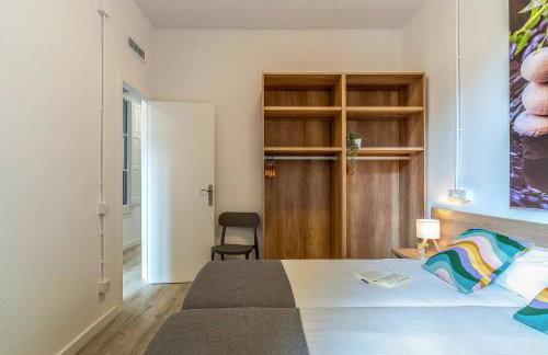 AB Poble Sec - Plaza España - Foto 58