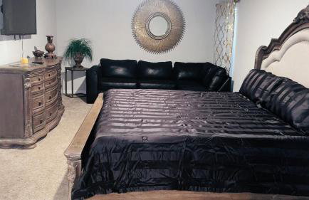 Exquisite 5 Bedroom Near Airport - Foto 14