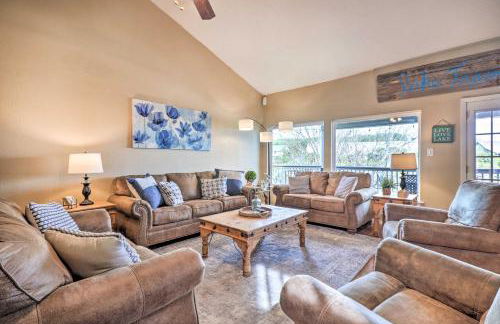 Lakefront Home with Point Venture Golf Access! - Foto 5