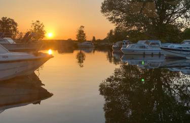 Serenity 2 and Serenity 1 Central lounge sleeps 6 3 bedrooms with 2 bathroom - Foto 28