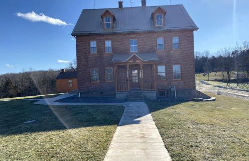 Tranquil Retreat to the Woods: Beautiful Family-Friendly Cottage near Owensville, Missouri - Foto 1