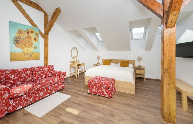 Unesco Prague Apartments - Photo 34