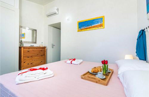 Le Dalie With Shared Pool - Happy Rentals - Photo 20