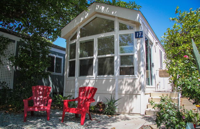 Arden Acres Executive Suites and Cottages - Foto 35