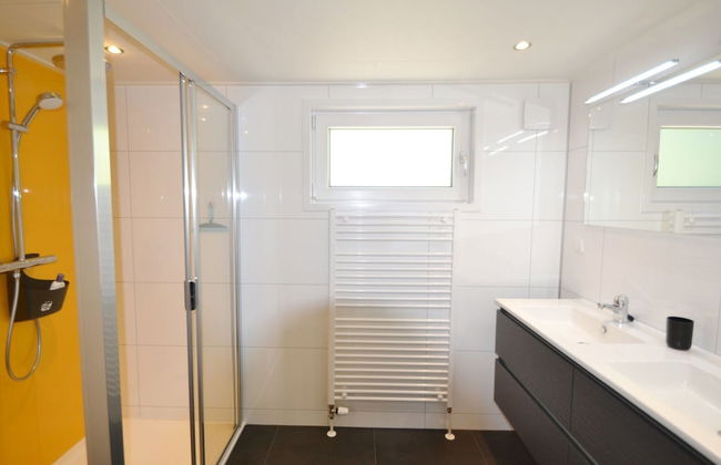 Holiday Home With Covered Terrace in Rhenen - Photo 18