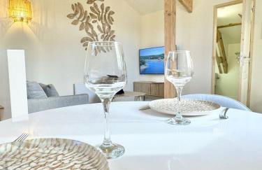 Aux portes de la plage, entièrement rénovés, climatisation, wifi, Parking gratuit, linge de maison fournit, ménage en fin de séjour compris - Foto 2