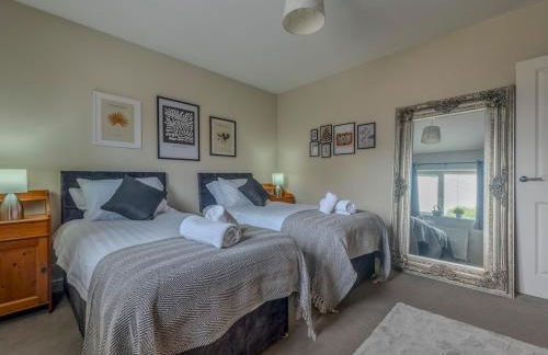 Charming Modern Retreat with Private Garden - Pass the Keys - Foto 21