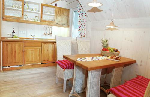 Mountain Apartment Getaway - Photo 4