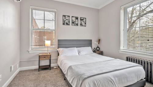 3rd Floor 2BD near DPAC, Duke, and Hospital - Foto 5