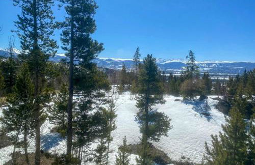 Mtn-View Retreat with Hot Tub in Granby! - Foto 29