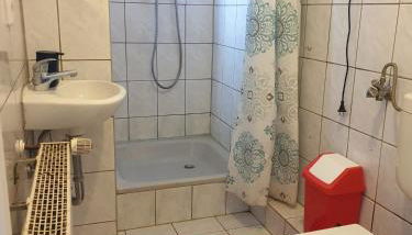 Monteurwohnung bei Nina - Foto 2, Shower
