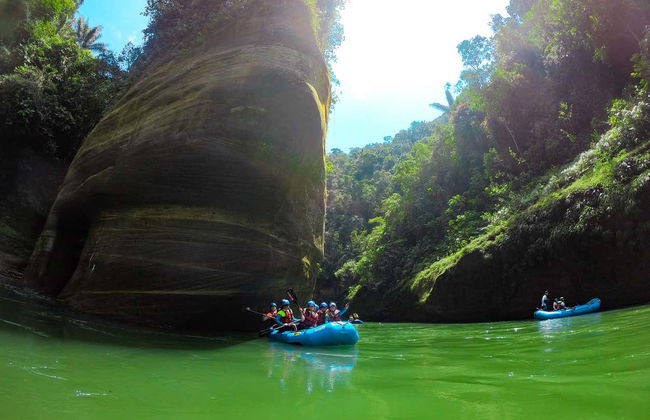 Rafting in the Canyon of the Güejar River - Photo 3