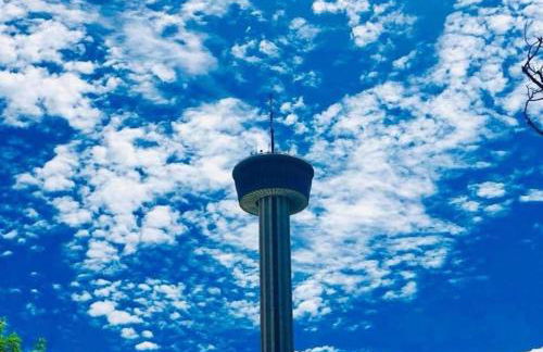 Downtown View Cozy 2br/1ba Home Sleeps 8 - Foto 44