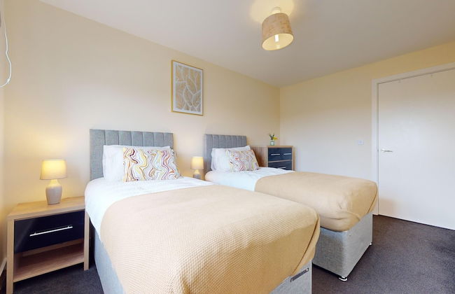 Basildon - 2 Bed Flat - Sleeps 5 - Near Station - Foto 3