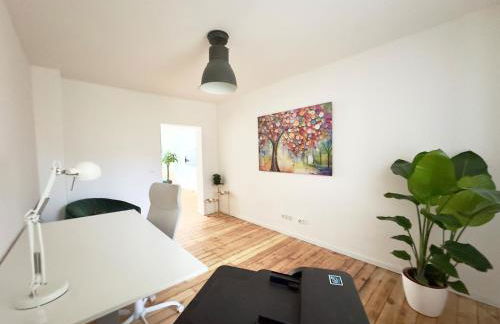 Möbliert-nahe STARLIGHT EXPRESS in Bochum -WLAN-Netflix-Loggia oder Terrasse - Foto 31