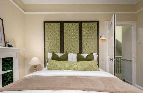 3-Bed Georgian Townhouse Next to Wellbeing Clinic - Foto 19