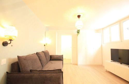 Disponible - Appartement Entier Rénové - Canapé Lit Emma - RERB, 5mn Paris - 2 pers - Parking Rue Gratuit - Tout équipé - 1er étage - 3 - Foto 14