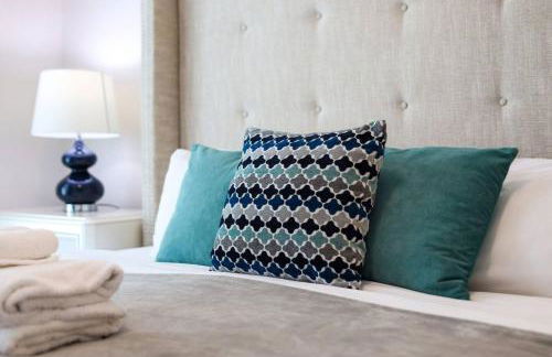 Two Townhomes - Hot Tubs and Rooftop Balconies - Foto 75