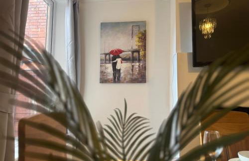 Stylish 3-Bedroom Home, Patio & High-Speed Wi-Fi - Foto 36