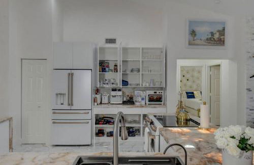 Stunning House with Beautiful Lake View - Foto 64