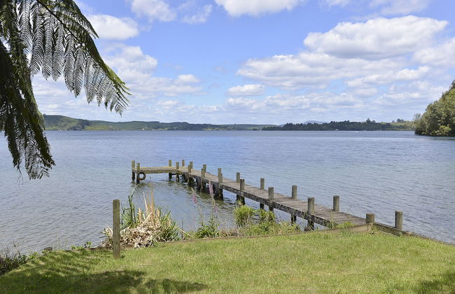 Lakefront Holiday Home - Foto 20