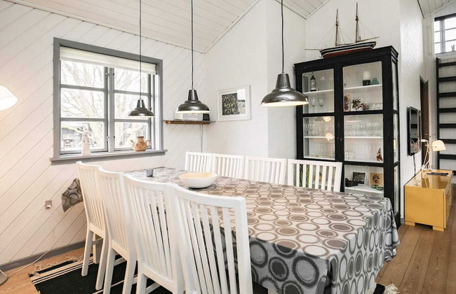 8 Person Holiday Home in Frorup - Foto 4