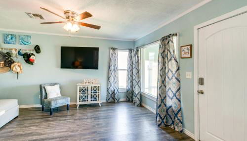 2 Mi to Redfish Bay Aransas Pass Home with Fire Pit - Foto 4