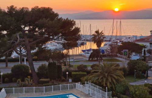 Beau 65 M2 en Front de Mer à St Raphaël - Piscine - Foto 28