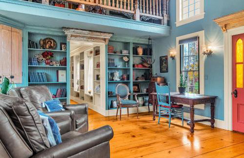 Hot Tub and Large Yard Elegant Deansboro Getaway - Foto 8