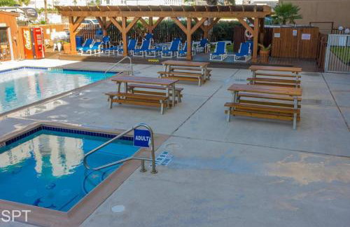 Luxe 1 Bedroom House with Pool - Gulfview II unit 410 - Photo 72