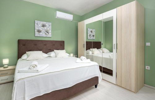 Guest house LUCIJA with swimming pool - Photo 8