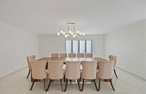 Family Staycation Retreat 7BDR Sauna Games - Foto 17