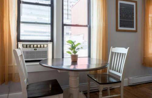 Charming Theater District 1Br - Photo 8
