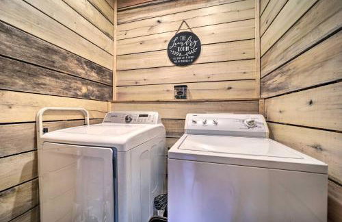 Modern Cabin with Fire Pit Less Than 3 Mi to Trails! - Foto 21