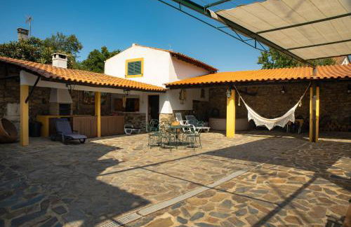 A Sobreirinha Jacuzzi e Pet Friendly - Foto 33