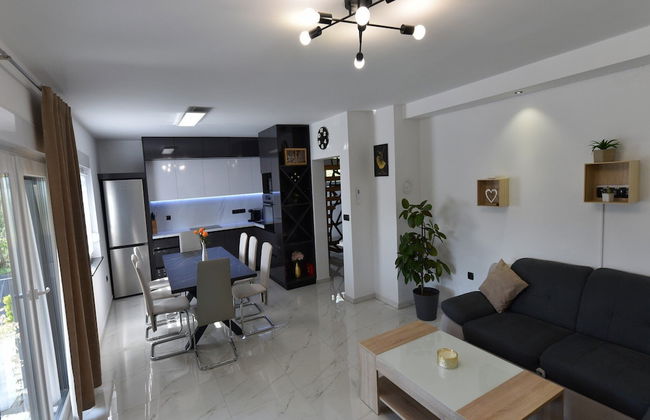 Villa Luana - Photo 12