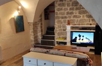 maison pierre et voûte au cœur du village - Photo 19
