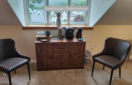 Llew Accommodation - The Townhouse - Photo 26