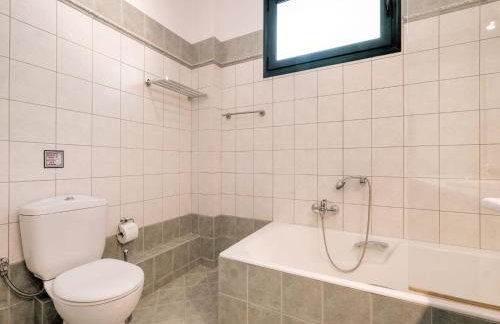 Villa by Kissakas Beach with Sea Views - Foto 19