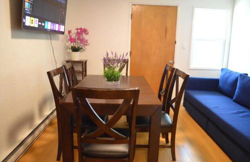 Modern 3 Bedroom Suite with AC for Family and Work group - Photo 33