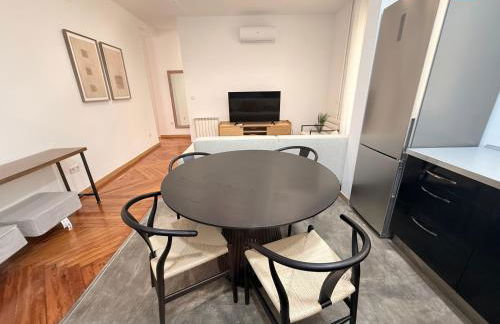 Modern Comfort in Madrid 2BR Gem - Photo 9