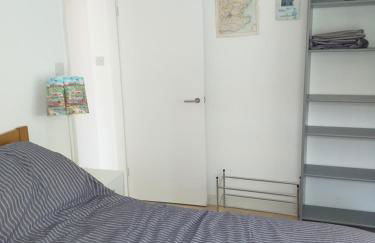 The Studio is bright, airy and comfortable. - Foto 6