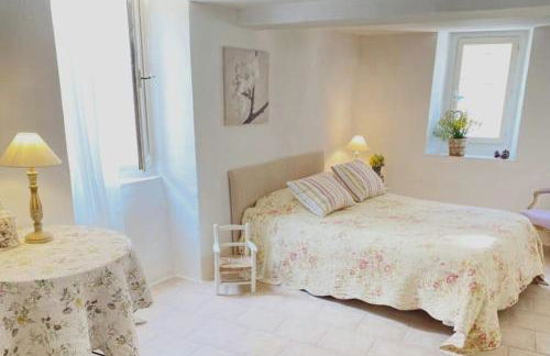 Superbe maison de village et sa terrasse panoramique - Foto 10