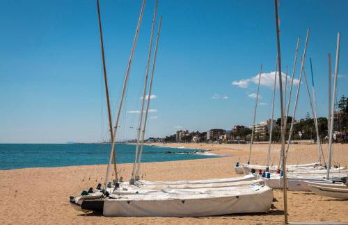 A historic XVI century beach home near Barcelona - Photo 79