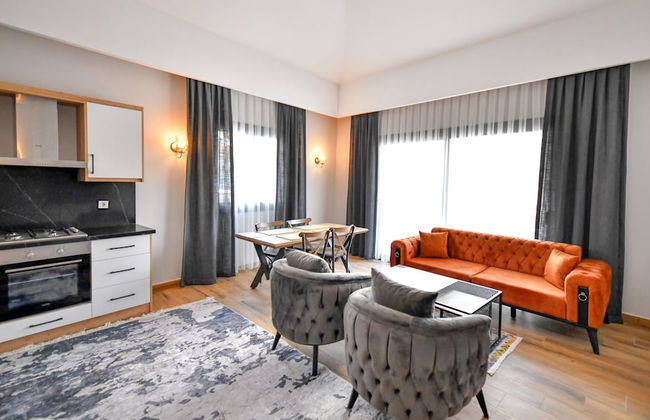 Red Moon Suites - Photo 27