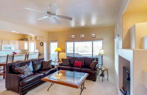 Spacious, dog-friendly condo with pool & hot tub - Foto 3