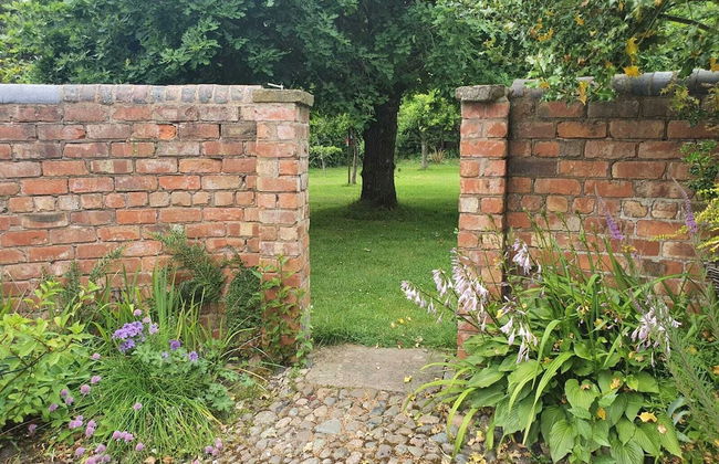 Martin Lane Farm Holiday Cottages - Photo 42