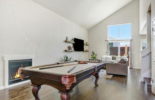 Game Night Meets Wine Country Elegance - Foto 49