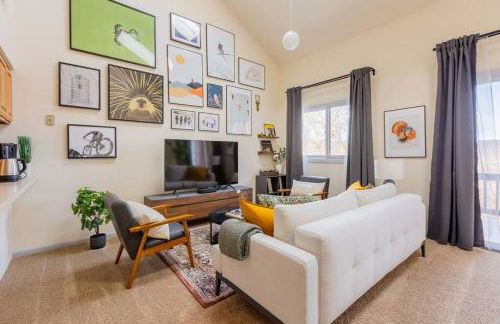 Cozy 2BR condo w/ valley views - Foto 11